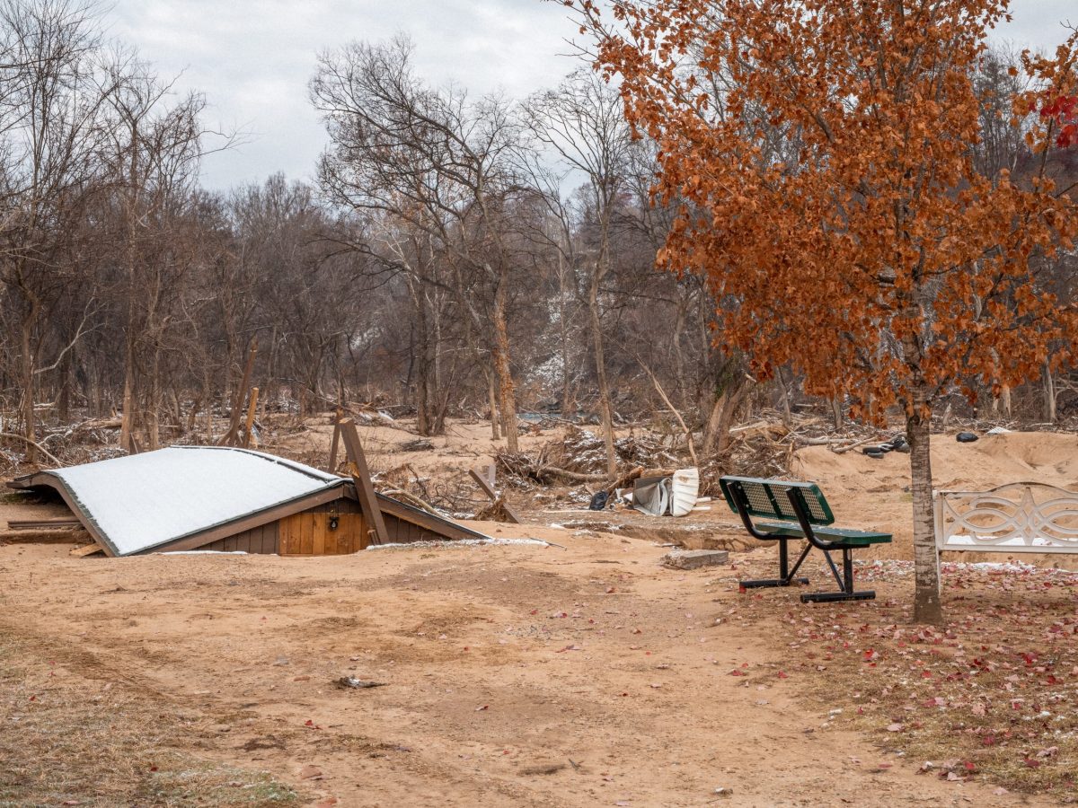 Tourism-Dependent Hot Springs Tries to Rebuild by Spring