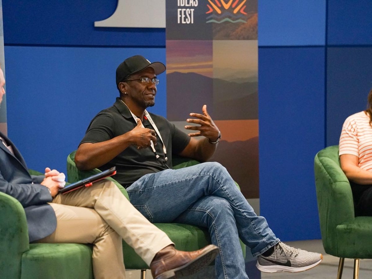 Photo of Wiley Cash interviewing author Jason Mott at the UNC Asheville Ideas Fest.